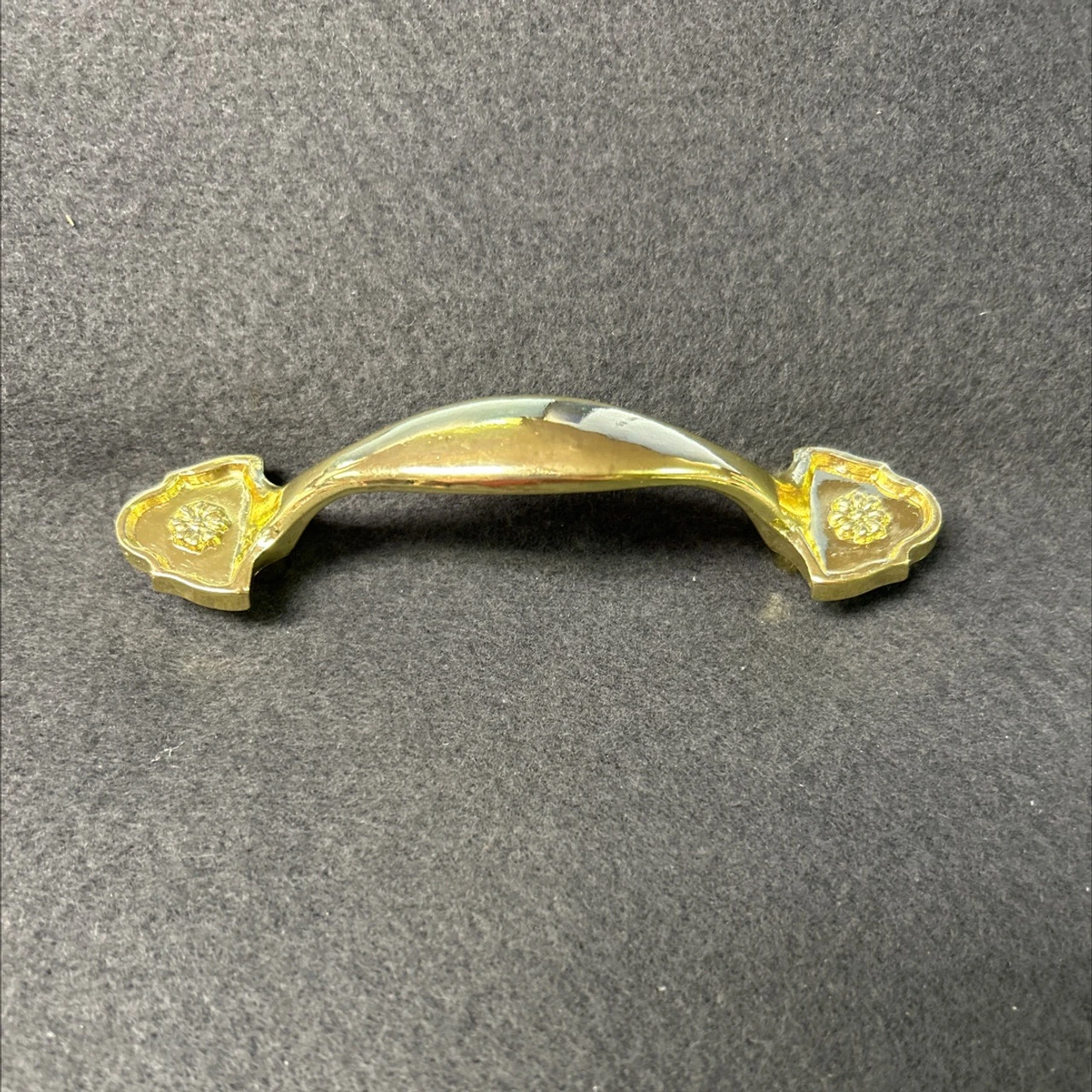 Liberty AS-IS (25-Pack) 3" Decorative Spoon Pull Polished Brass 1 Liberty AS-IS (25-Pack) 3" Decorative Spoon Pull Polished Brass