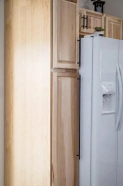 Liberty 10-1/16" Builder's Program Steel Bar Pull Bronze With Copper Highlights 7 Liberty 10-1/16" Builder's Program Steel Bar Pull Bronze With Copper Highlights -D'Lawless Hardware Shop 10 1 16 steel bar pull bronze w copper highlights finish p01016 vbc c 24 86661.1658760674