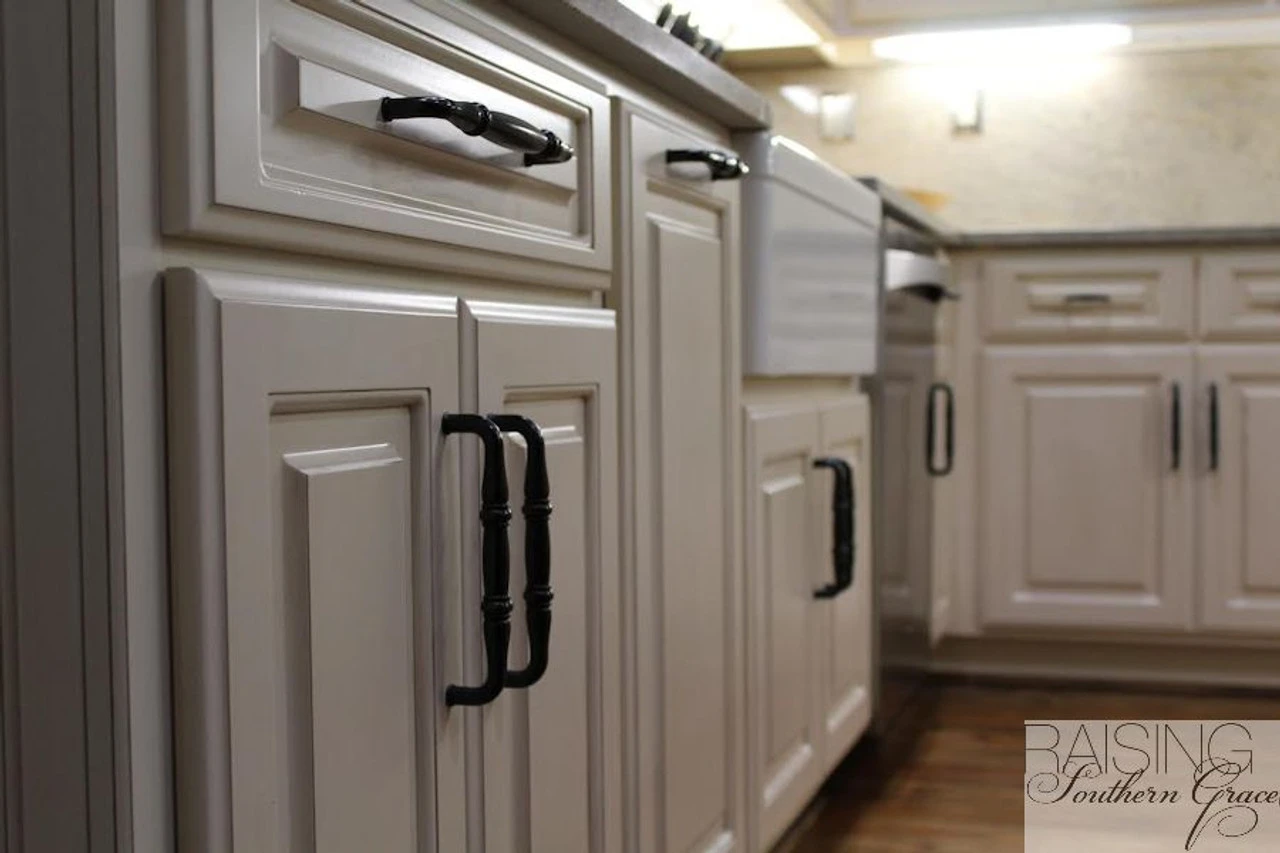 Liberty 6-5/16" Kentworth Pull Venetian Bronze 5 Liberty 6-5/16" Kentworth Pull Venetian Bronze - Image 5