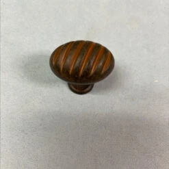 1-3/8" Oval Milan Knob Rust