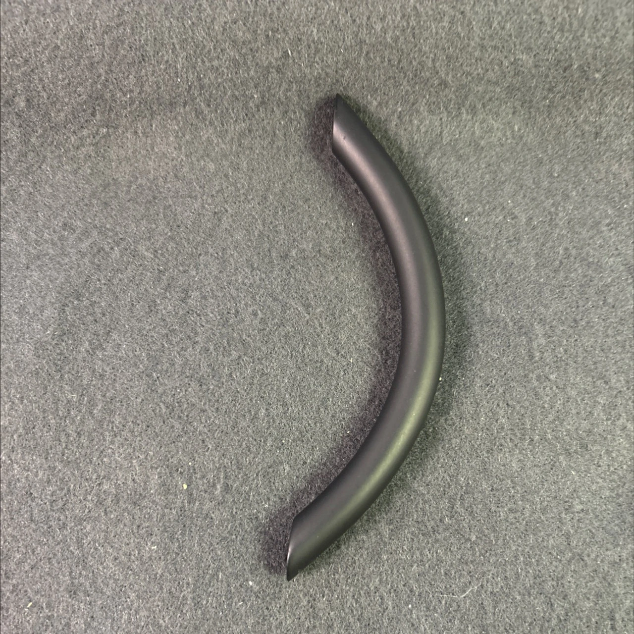 3-3/4" Avante Bow Pull Flat Black 2 3-3/4" Avante Bow Pull Flat Black - Image 2