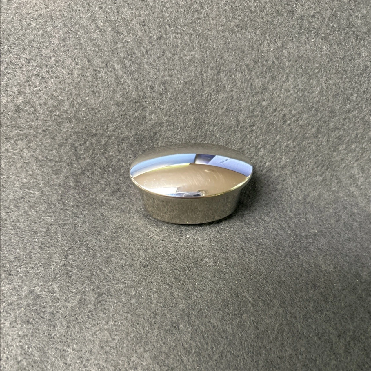 Liberty AS-IS 1-1/2" Oval Knob Polished Nickel 1 Liberty AS-IS 1-1/2" Oval Knob Polished Nickel