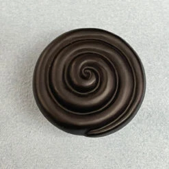 1-1/4" Avante Swirl Knob Flat Black
