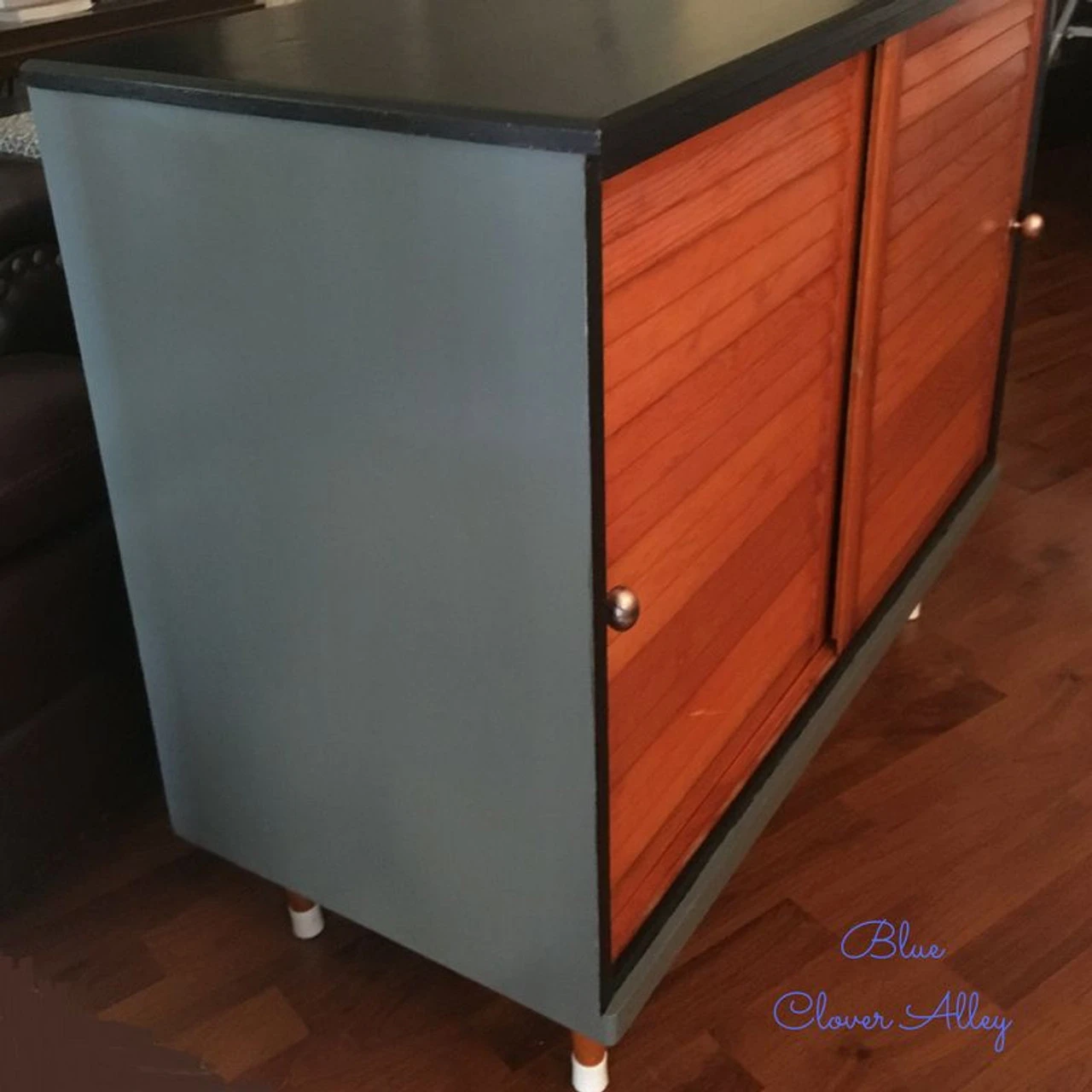 Liberty 1-1/4" Football Knob Brushed Red Satin Antique Copper 7 Liberty 1-1/4" Football Knob Brushed Red Satin Antique Copper - Image 7