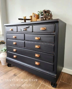 2-1/2" Country Store Farmhouse Cup Pull Antique Copper 10 2-1/2" Country Store Farmhouse Cup Pull Antique Copper -D'Lawless Hardware Shop antique copper cup pulls d lawless hardware 02891.1679411743