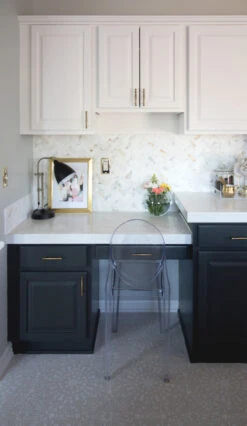 3" Banded Spindle Pull Antique Brass -D'Lawless Hardware Shop banded spindle pull 3 c c antique brass finish lq pbf720 aln c 5 38895.1644952246