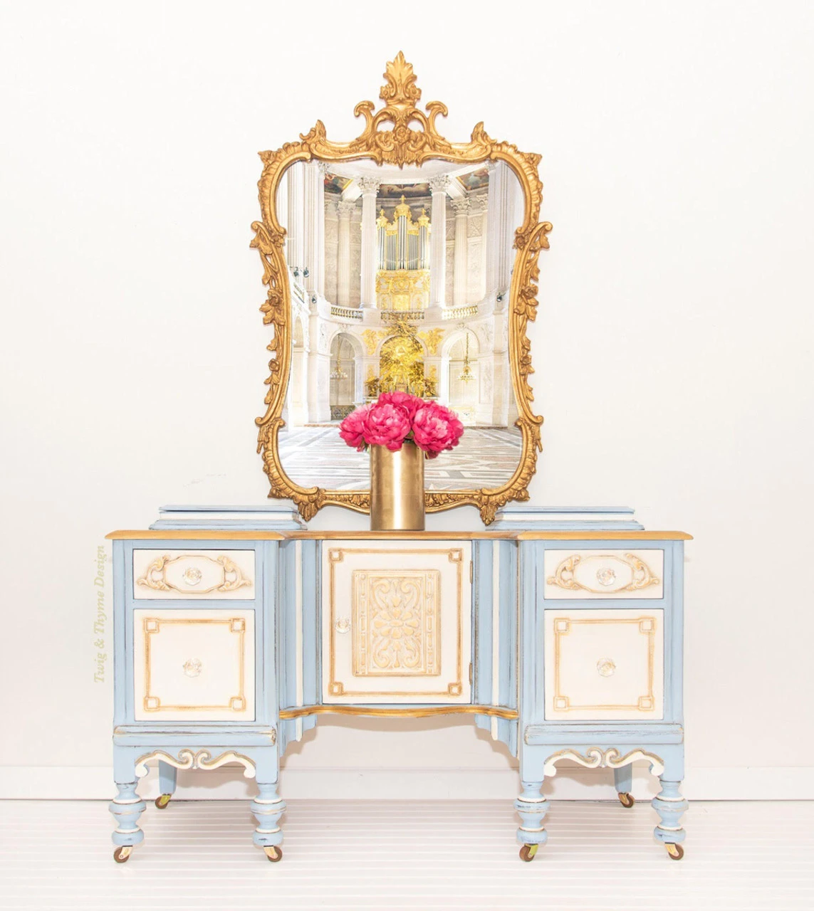 1-3/8" Diamond Cut Acrylic Knob With Large Three Ring Brass Base 7 1-3/8" Diamond Cut Acrylic Knob With Large Three Ring Brass Base - Image 7