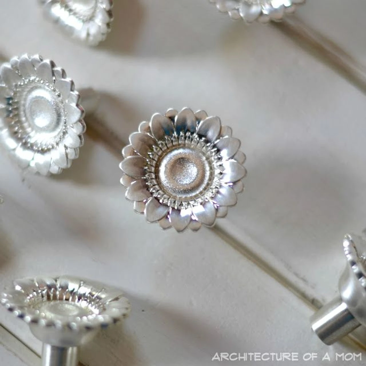 Liberty 1-3/8" Sunflower Knob Brushed Satin Silver 6 Liberty 1-3/8" Sunflower Knob Brushed Satin Silver - Image 6