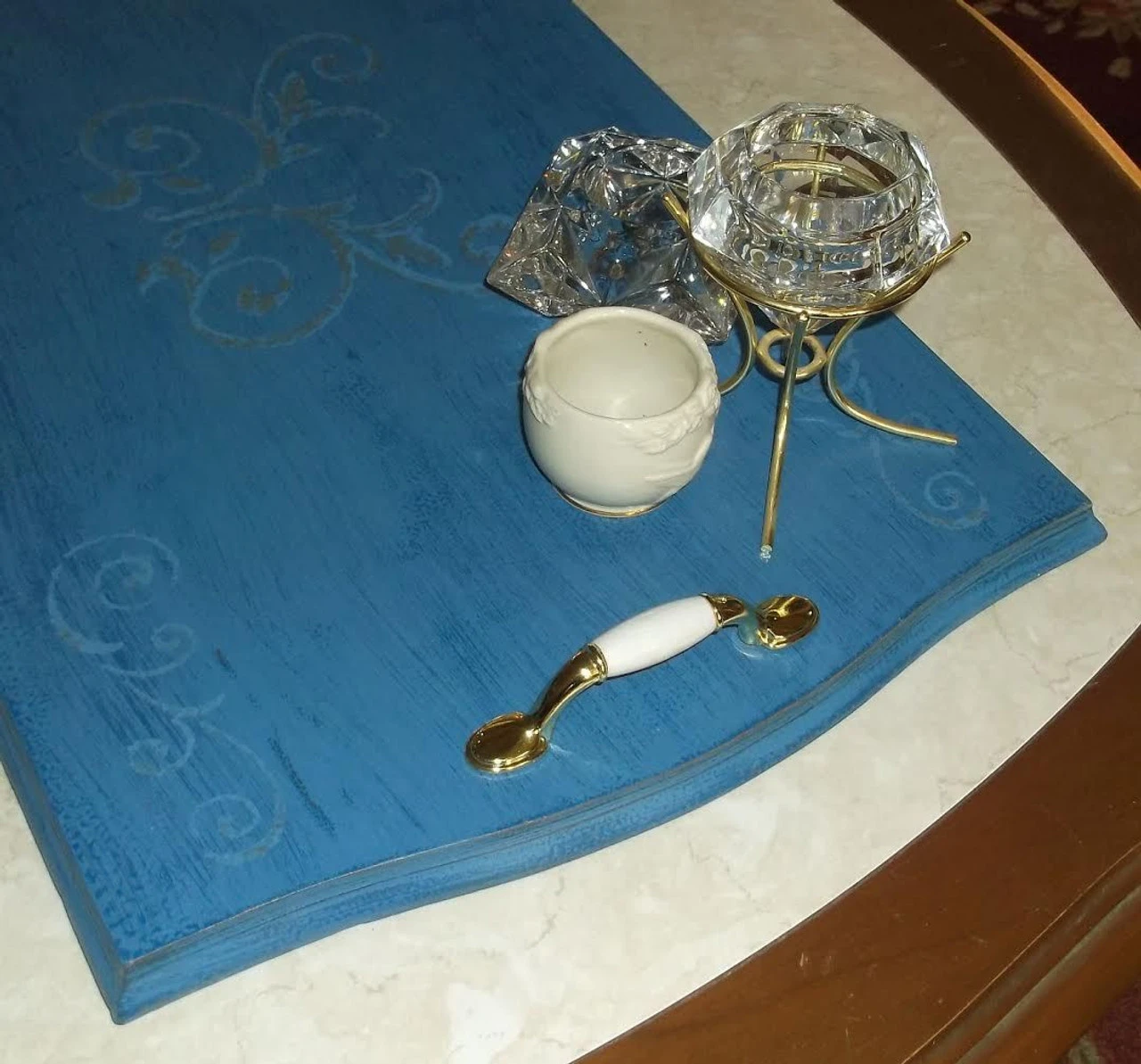 Liberty 3" Classic Whitewashed Wood Center Pull Polished Brass 3 Liberty 3" Classic Whitewashed Wood Center Pull Polished Brass - Image 3