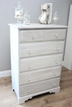 1-1/4" Diamond Cut Acrylic Knob Clear With Satin Nickel Base 10 1-1/4" Diamond Cut Acrylic Knob Clear With Satin Nickel Base -D'Lawless Hardware Shop clear diamond 1 1 4 acrylic knob satin nickel base 6 19764.1657894028