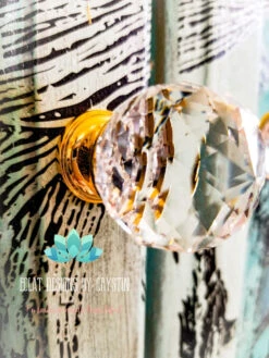 1-3/16" Cut Glass Knob Clear With 24k Gold Plated Base 14 1-3/16" Cut Glass Knob Clear With 24k Gold Plated Base -D'Lawless Hardware Shop cut crystal clear glass knob w 24k gold plated base 1 3 16 16 26603.1642787473