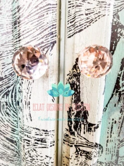 1-3/16" Cut Glass Knob Clear With 24k Gold Plated Base 17 1-3/16" Cut Glass Knob Clear With 24k Gold Plated Base -D'Lawless Hardware Shop cut crystal clear glass knob w 24k gold plated base 1 82428.1642787473