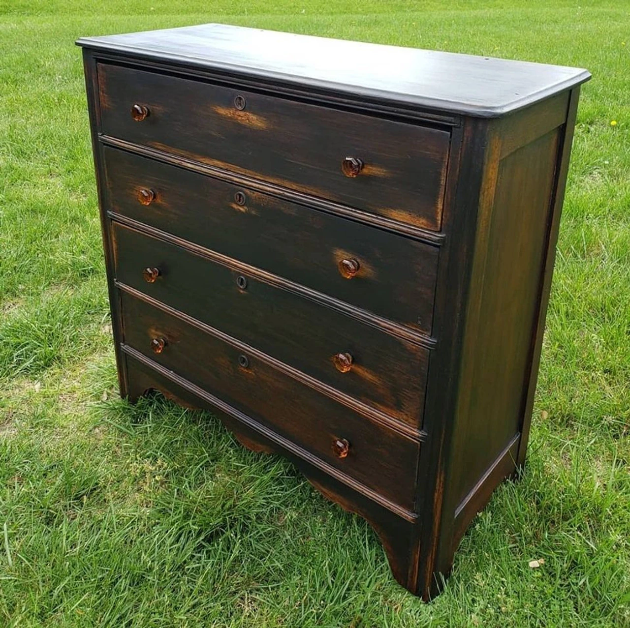 1-3/8" Octagon Cut Glass Knob Root Beer With Oil Rubbed Bronze 3 1-3/8" Octagon Cut Glass Knob Root Beer With Oil Rubbed Bronze - Image 3