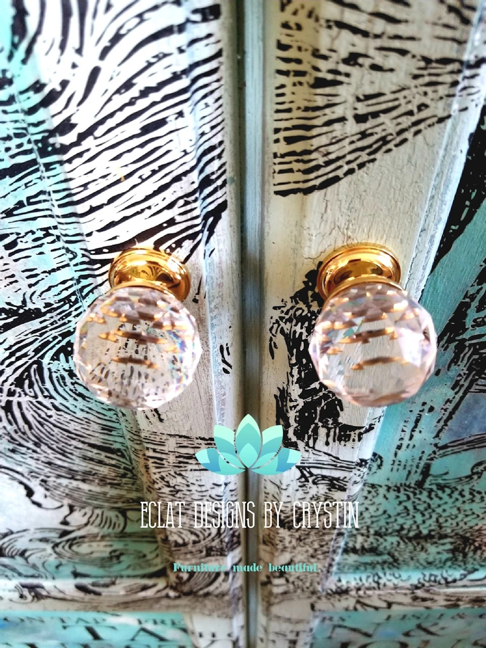 1-3/16" Cut Glass Knob Clear With 24k Gold Plated Base 5 1-3/16" Cut Glass Knob Clear With 24k Gold Plated Base - Image 5