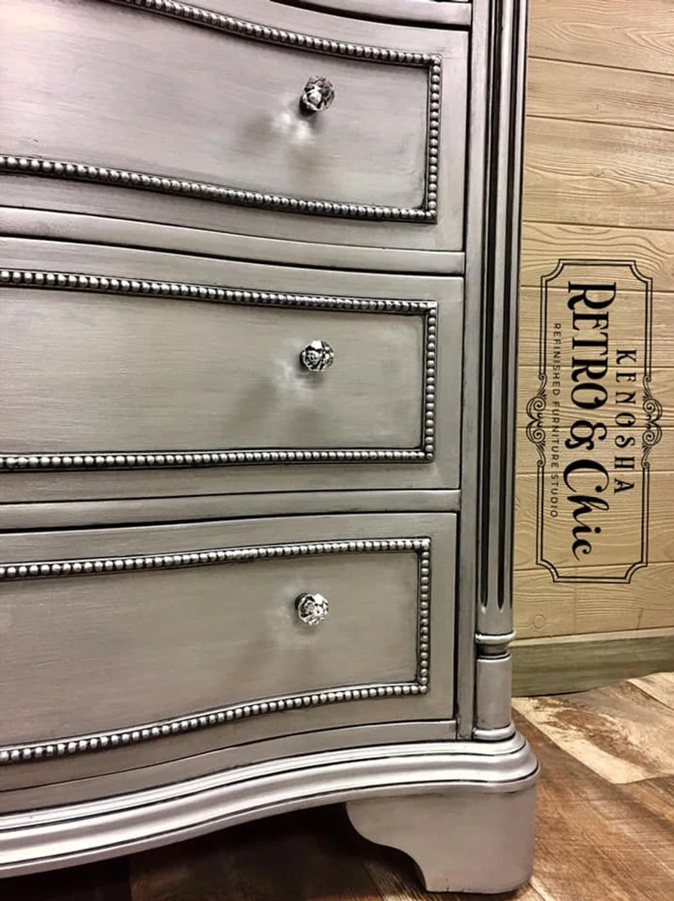 1-1/8" Diamond Acrylic Knob With Oil Rubbed Bronze Base 6 1-1/8" Diamond Acrylic Knob With Oil Rubbed Bronze Base - Image 6