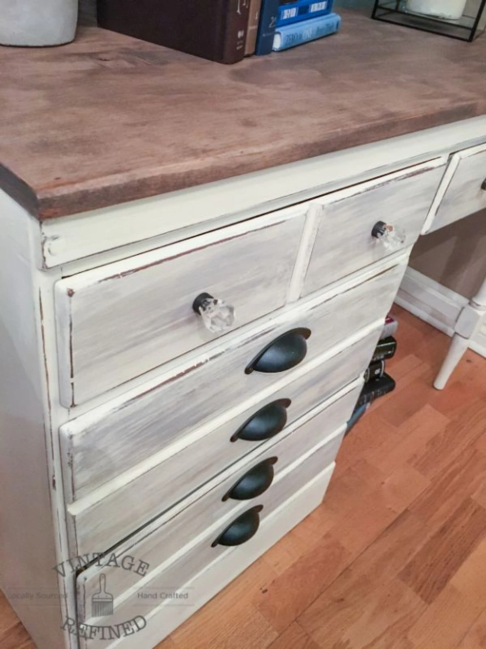 1-1/8" Diamond Acrylic Knob With Oil Rubbed Bronze Base 3 1-1/8" Diamond Acrylic Knob With Oil Rubbed Bronze Base - Image 3