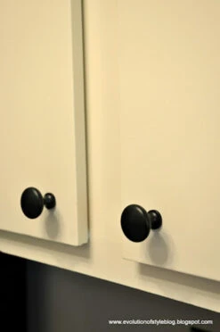 1-1/4" Classic Knob Flat Black -D'Lawless Hardware Shop flat black knob 1 1 4 classic p2737 1 bk 4 47140.1658253910