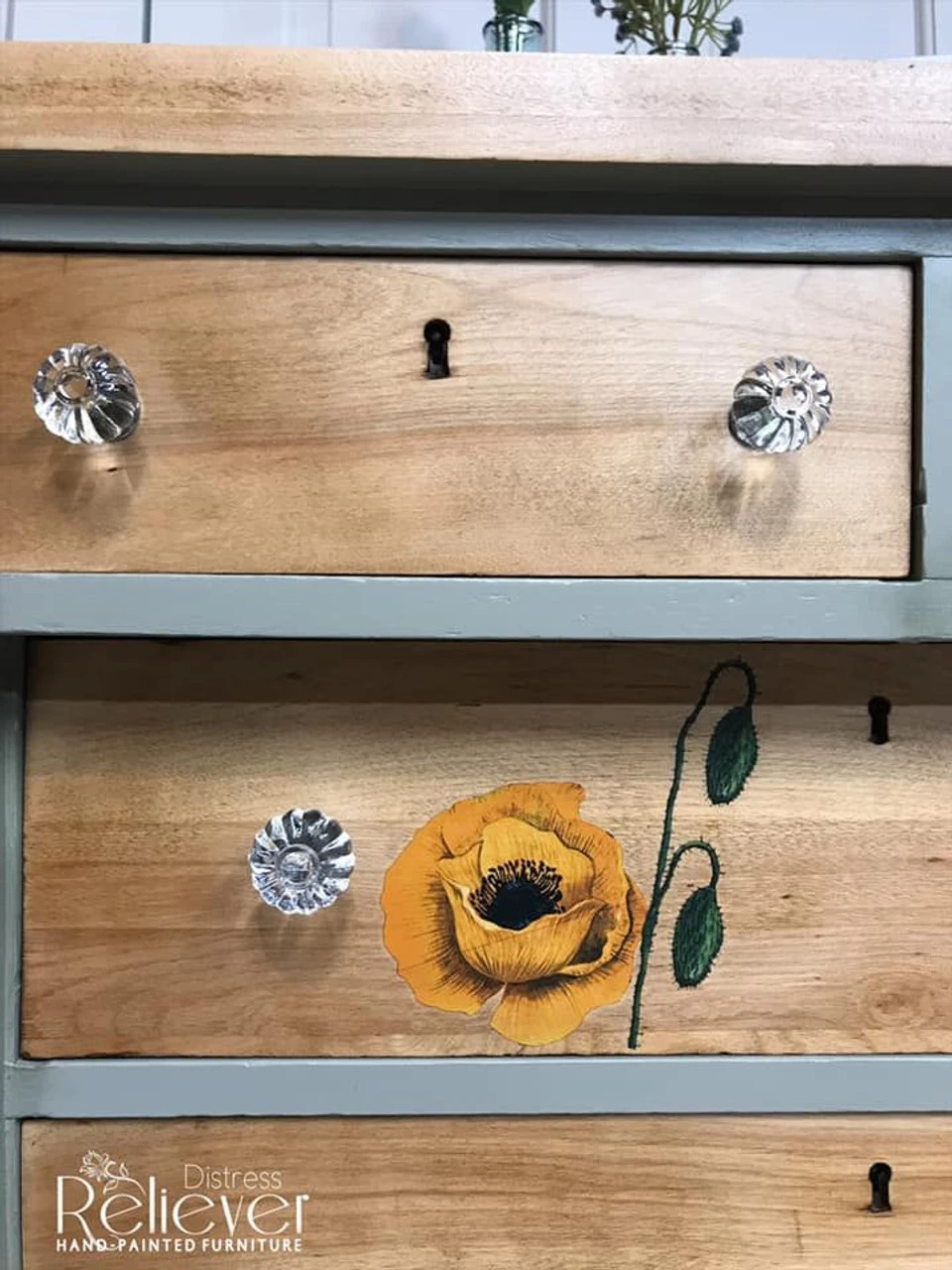 1-1/4" Acrylic Large Pumpkin Knob Clear With Chrome Plated Base 5 1-1/4" Acrylic Large Pumpkin Knob Clear With Chrome Plated Base - Image 5