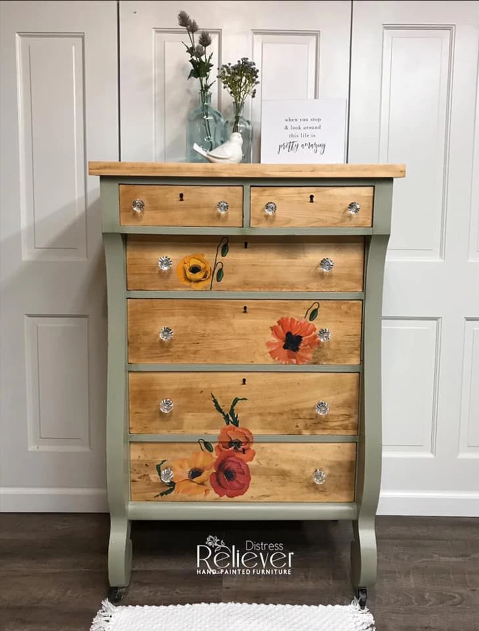 1-1/16" Acrylic Pumpkin Shaped Knob Clear With Chrome 4 1-1/16" Acrylic Pumpkin Shaped Knob Clear With Chrome - Image 4