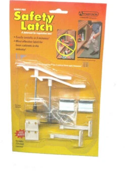 Amerock Hands-Free Safety Latch Child / Earthquake AM-CP9797-W
