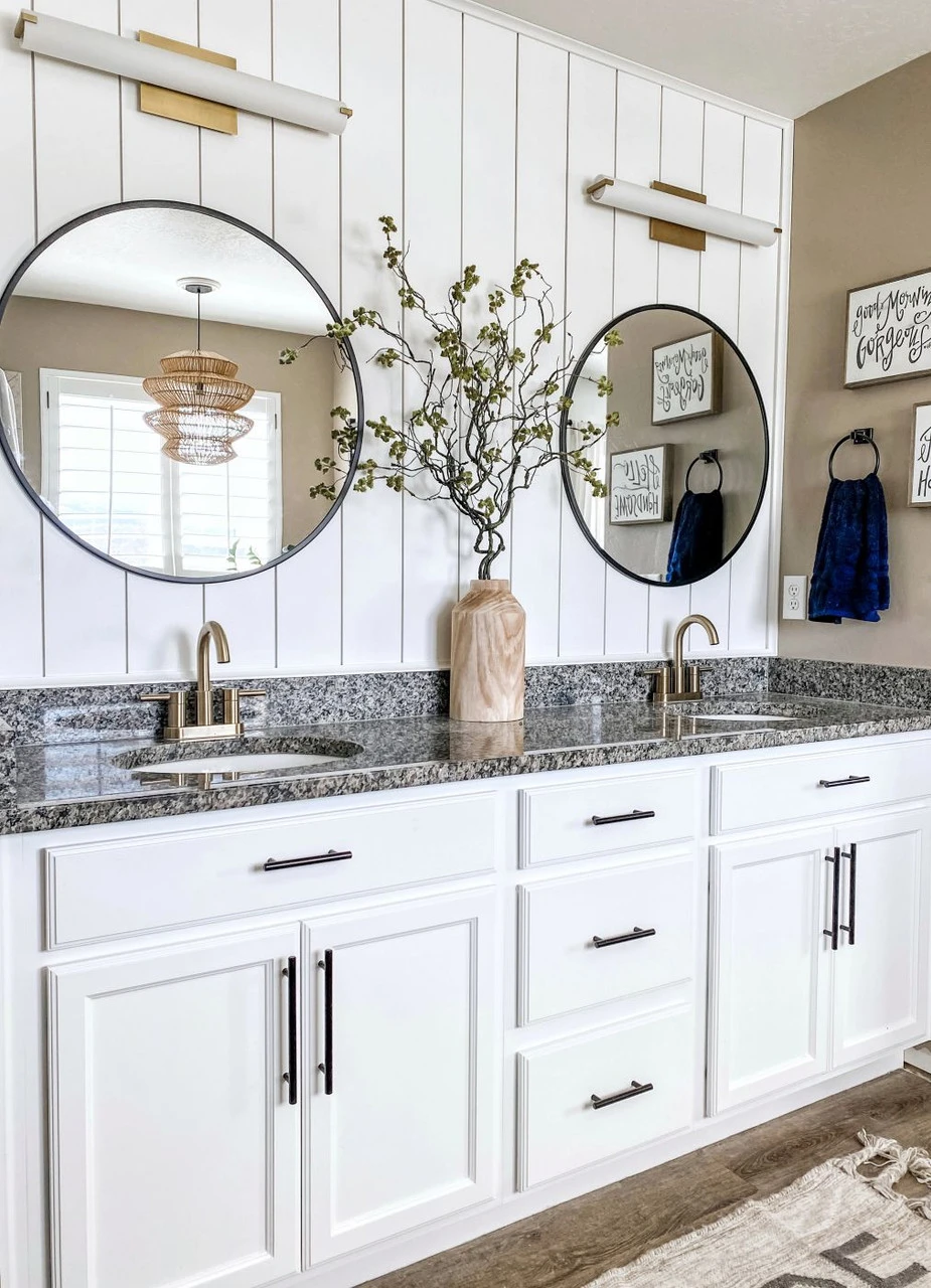 Liberty 6-5/16" Builder's Program Steel Bar Pull Oil-Rubbed Bronze 7 Liberty 6-5/16" Builder's Program Steel Bar Pull Oil-Rubbed Bronze - Image 7