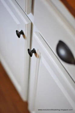 Liberty 1-3/16" Modern Individuals Ridge Knob Oil Rubbed Bronze 6 Liberty 1-3/16" Modern Individuals Ridge Knob Oil Rubbed Bronze -D'Lawless Hardware Shop oil rubbed bronze ridged knob 29mm l pn0408 ob c 4 17152.1657656630