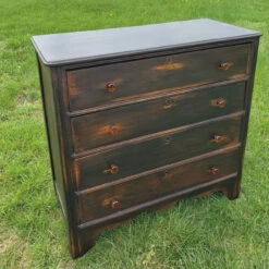 1-3/8" Octagon Cut Glass Knob Root Beer With Oil Rubbed Bronze 20 1-3/8" Octagon Cut Glass Knob Root Beer With Oil Rubbed Bronze -D'Lawless Hardware Shop root beer cut glass knob octagon w oil rubbed bronze 36mm 49 89013.1657657165