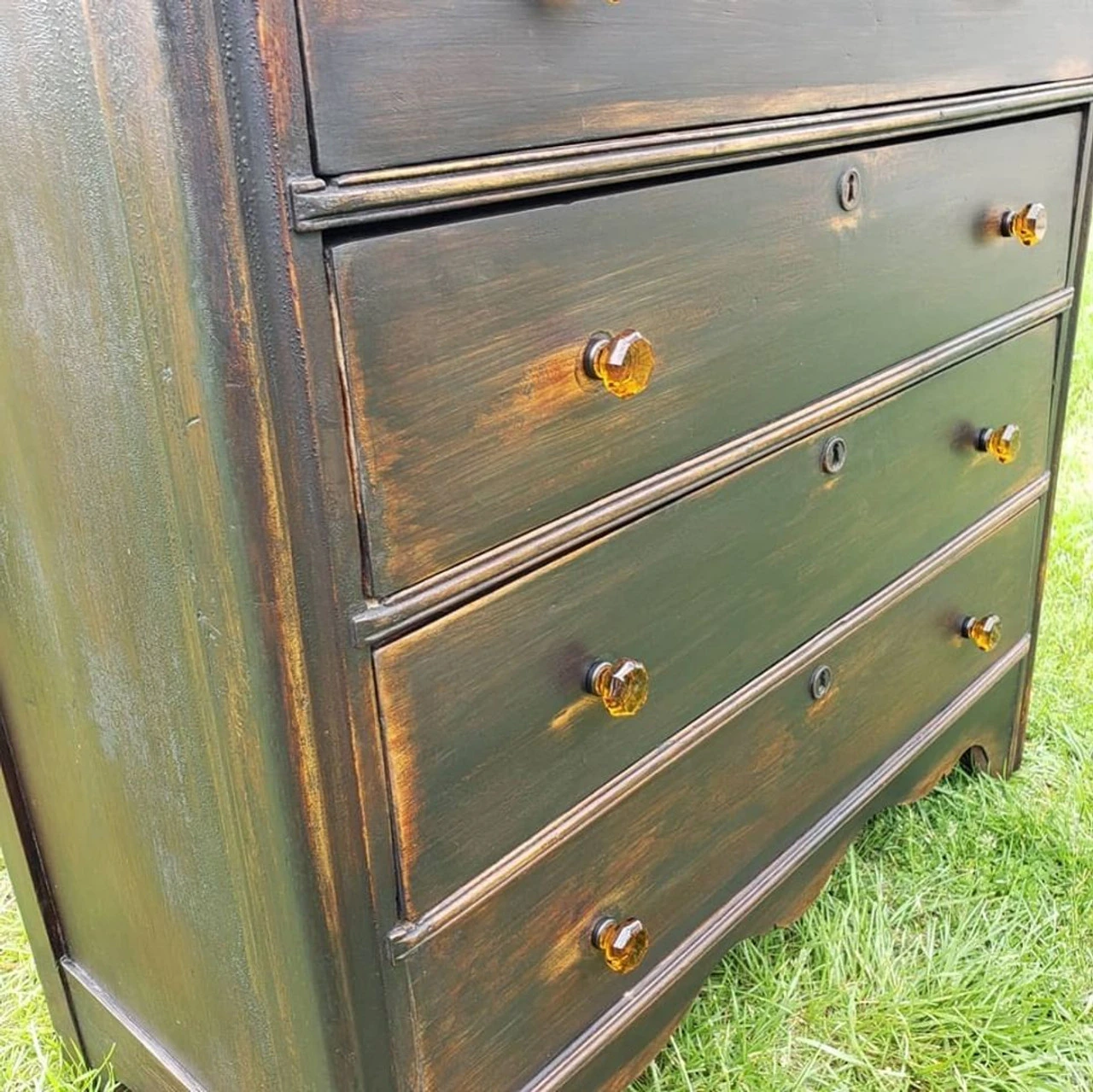 1-3/8" Octagon Cut Glass Knob Root Beer With Oil Rubbed Bronze 11 1-3/8" Octagon Cut Glass Knob Root Beer With Oil Rubbed Bronze - Image 11