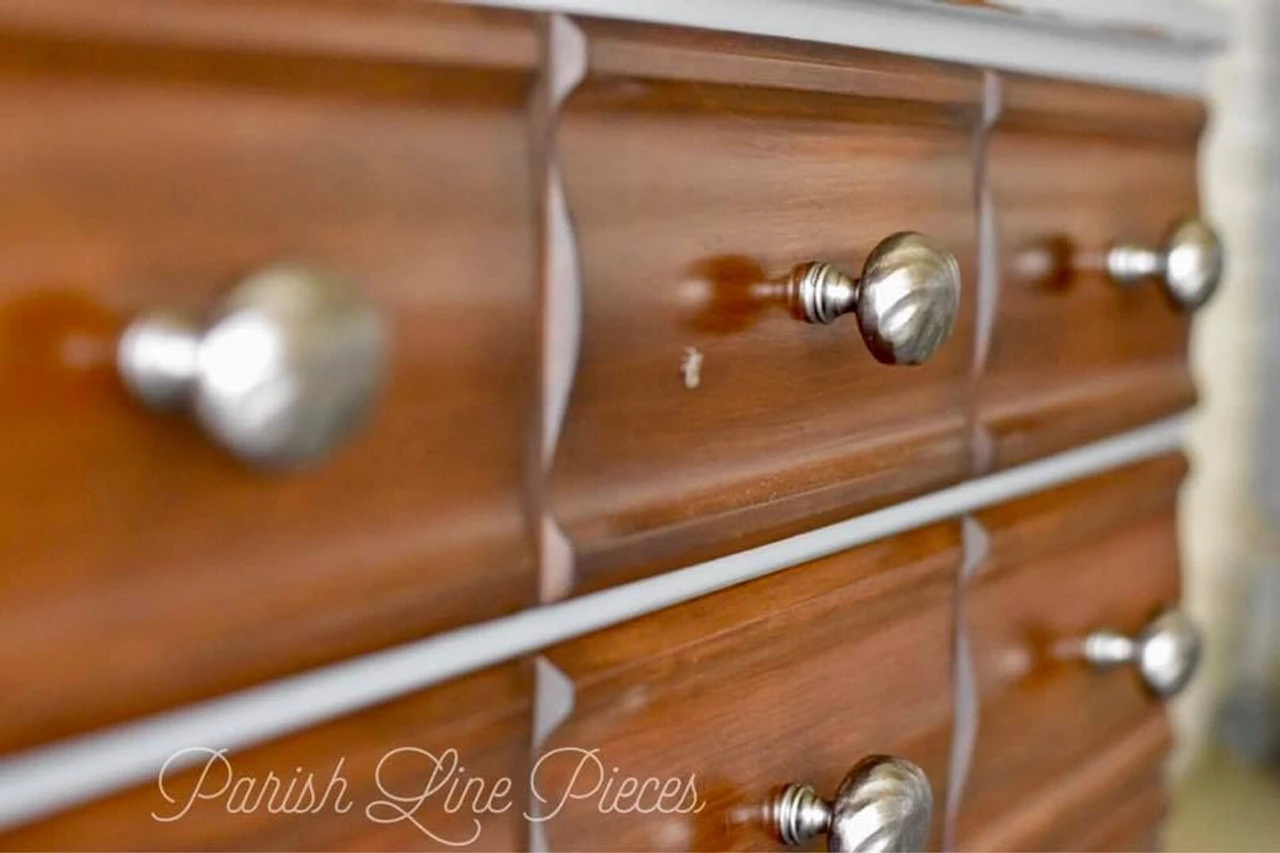 Liberty 1-1/2" Rustique Oval Knob Antique Pewter 8 Liberty 1-1/2" Rustique Oval Knob Antique Pewter - Image 8