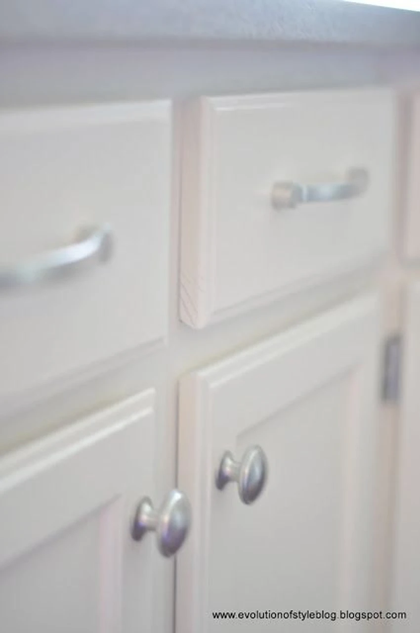 Liberty 1-7/16" Round Knob Brushed Satin Nickel 7 Liberty 1-7/16" Round Knob Brushed Satin Nickel - Image 7