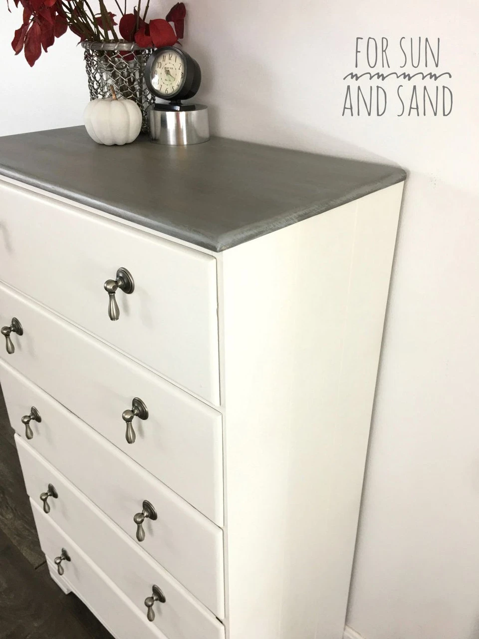 Liberty 1-1/4" Pendant Pull Silver Heirloom 3 Liberty 1-1/4" Pendant Pull Silver Heirloom - Image 3