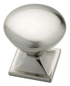 Liberty 1-1/4" Southampton Square Base Knob Satin Nickel