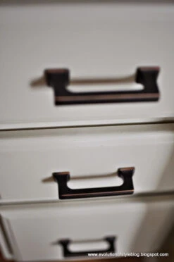 Liberty 3" Southampton Square Base Pull Bronze With Copper Highlights -D'Lawless Hardware Shop southampton decorative cabinet pull bronze w copper highlights l p20383 vbc c 4 51530.1658326333