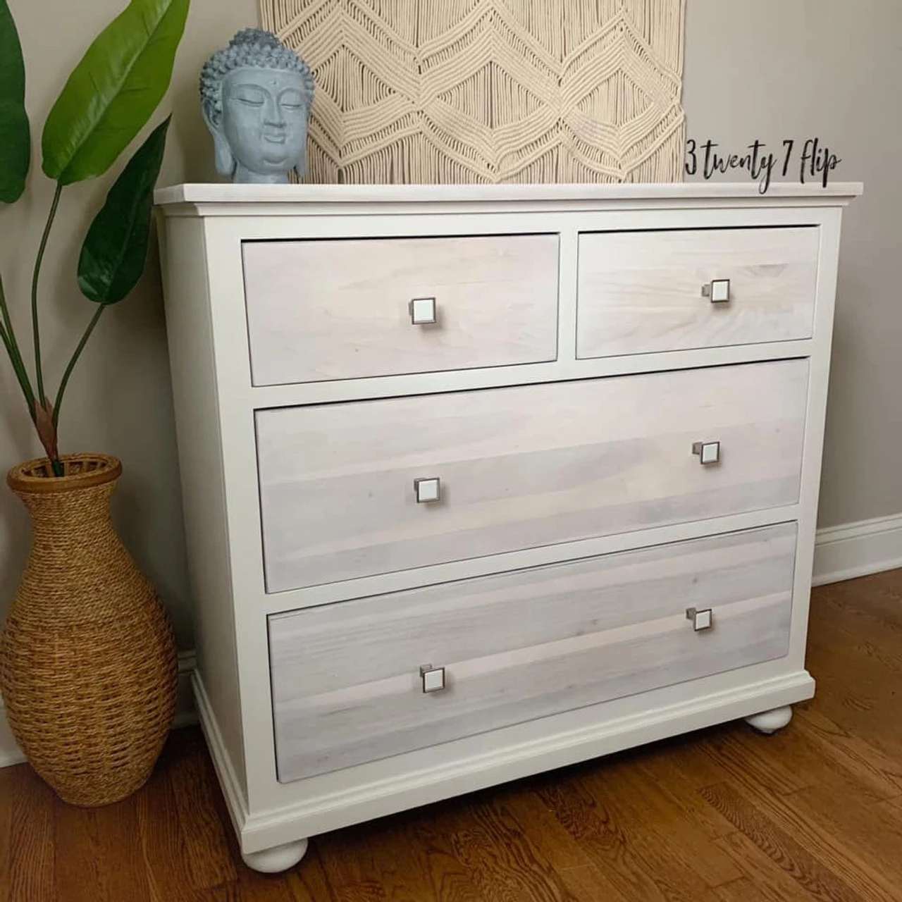 1-1/4" Square Vista Knob Satin Nickel With White Ceramic Insert 3 1-1/4" Square Vista Knob Satin Nickel With White Ceramic Insert - Image 3