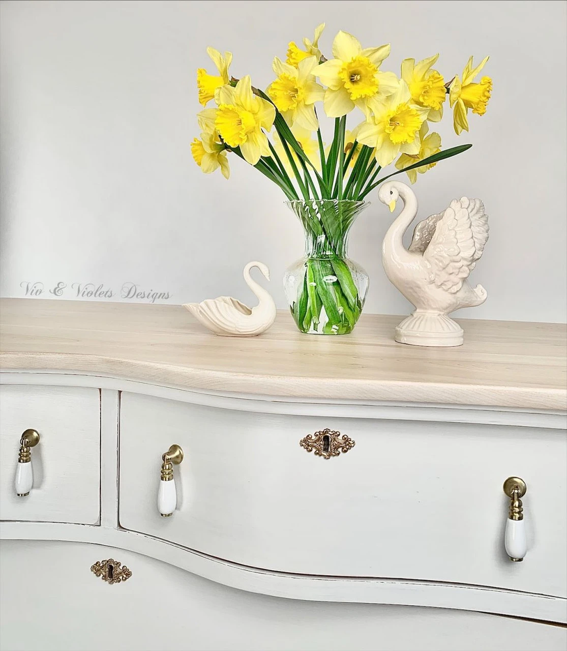 2-5/8" Teardrop Pendant Drop Pull White Ceramic & Satin Brass 13 2-5/8" Teardrop Pendant Drop Pull White Ceramic & Satin Brass - Image 13