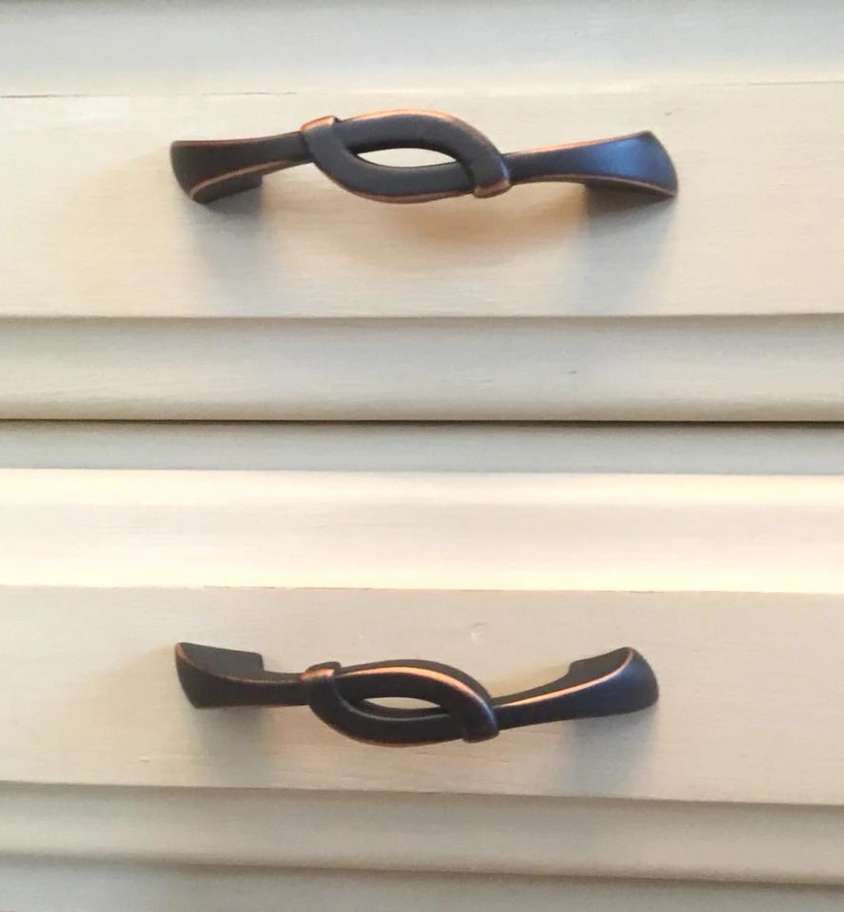 Liberty 3" Or 3-3/4" Dual Mount Southampton Unity Pull Bronze With Copper Highlights 3 Liberty 3" Or 3-3/4" Dual Mount Southampton Unity Pull Bronze With Copper Highlights - Image 3