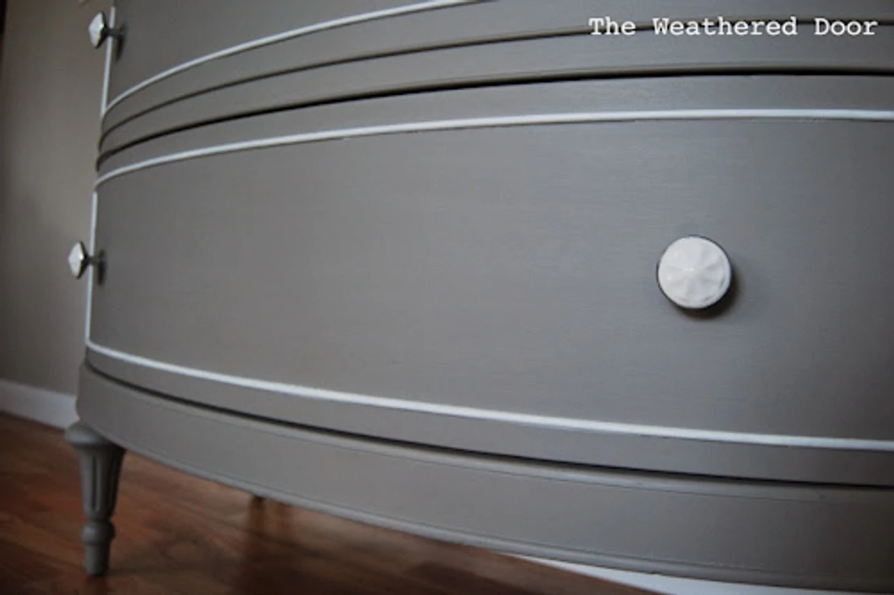 Liberty 1-7/16" Ceramic Knob White With Chrome Base 4 Liberty 1-7/16" Ceramic Knob White With Chrome Base - Image 4