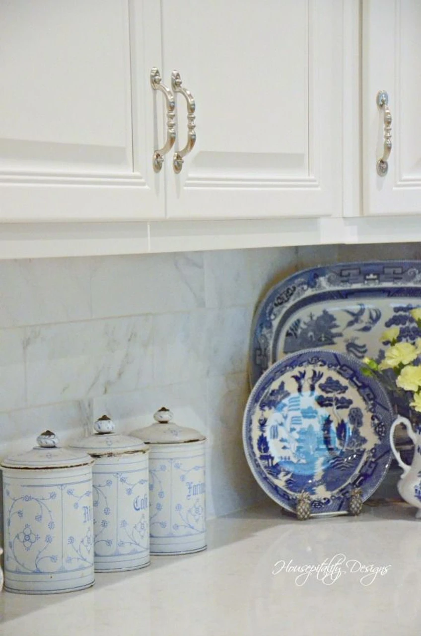 Amerock 3" Ornate Traditional Pull Sterling Nickel 2 Amerock 3" Ornate Traditional Pull Sterling Nickel - Image 2