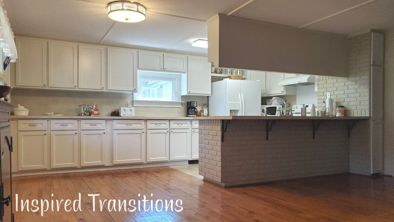 1-1/4" Classic Country Store Knob Matte Chrome 6 1-1/4" Classic Country Store Knob Matte Chrome - Image 6